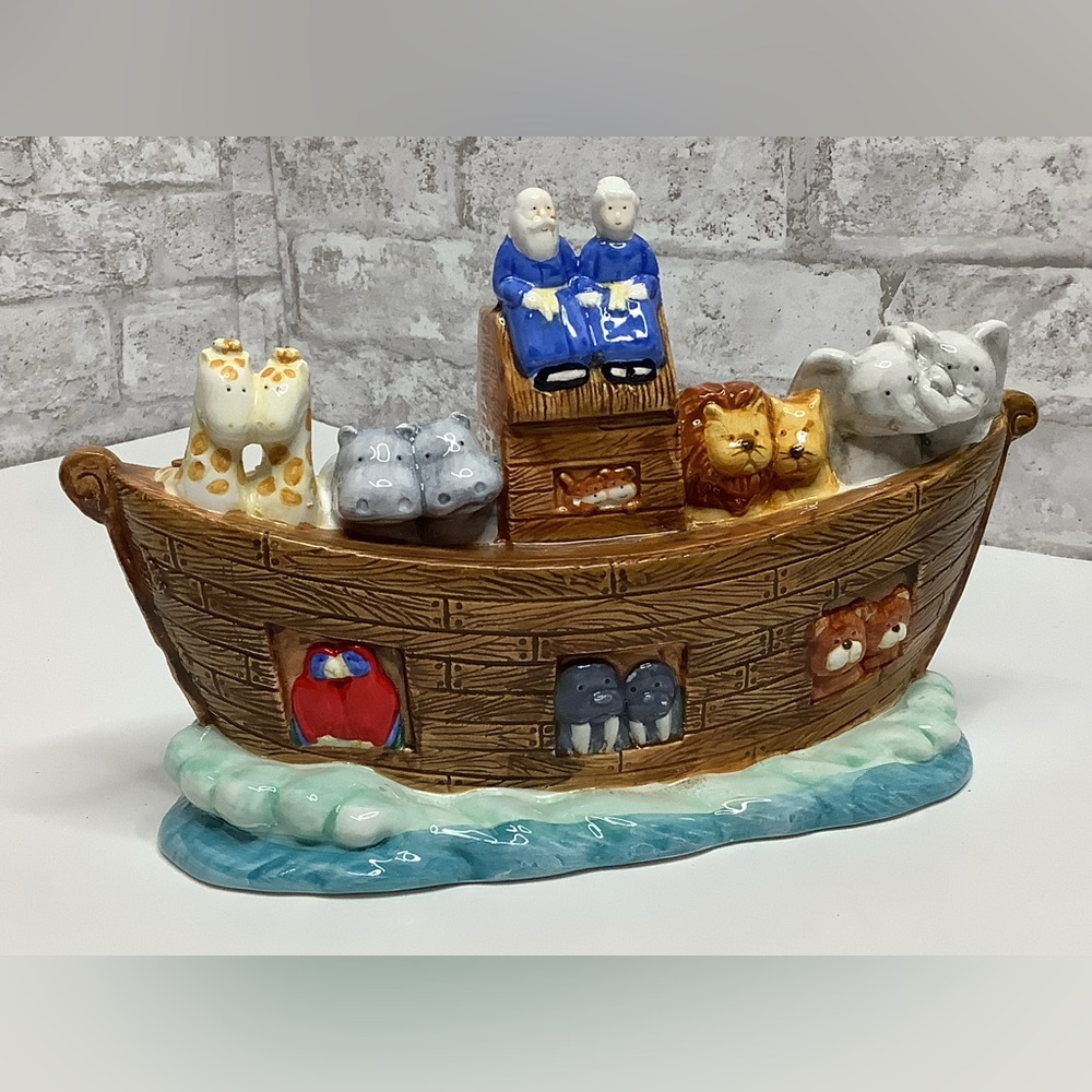 Vintage Papel Freelance Noah's Ark Ceramic Menorah Candle Holder NIB Rare HTF